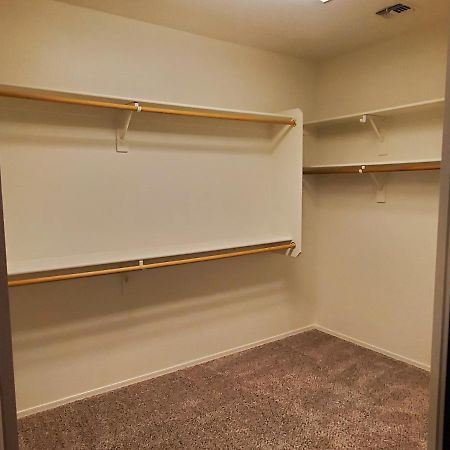Phoenix II Minutes To Airport And Downtown Екстериор снимка