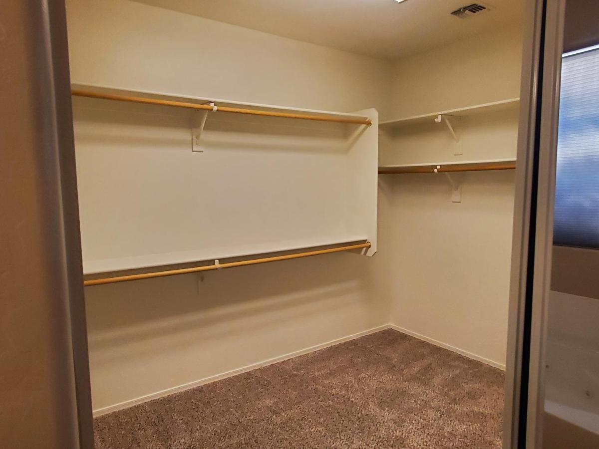 Phoenix II Minutes To Airport And Downtown Екстериор снимка