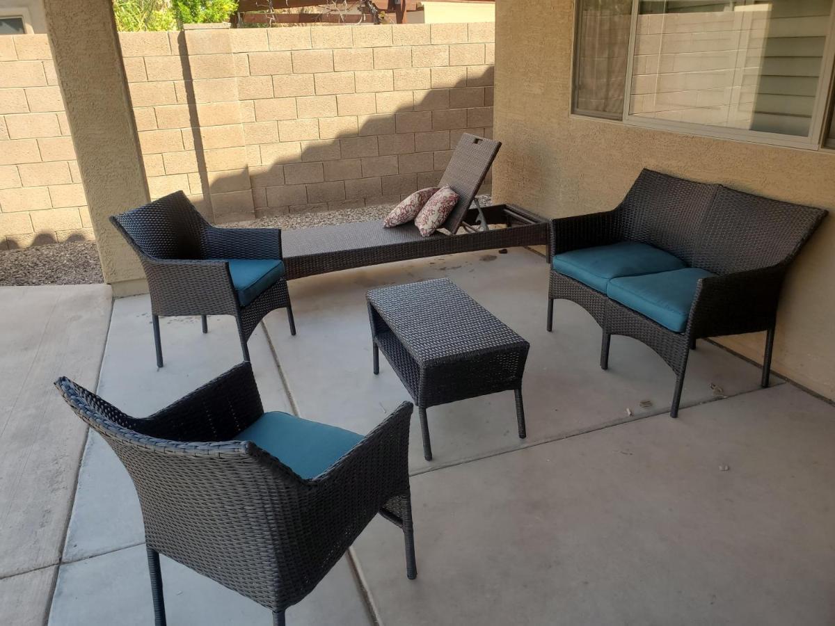 Phoenix II Minutes To Airport And Downtown Екстериор снимка